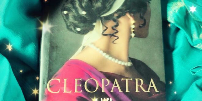 Cleopatra by Stacy Schiff